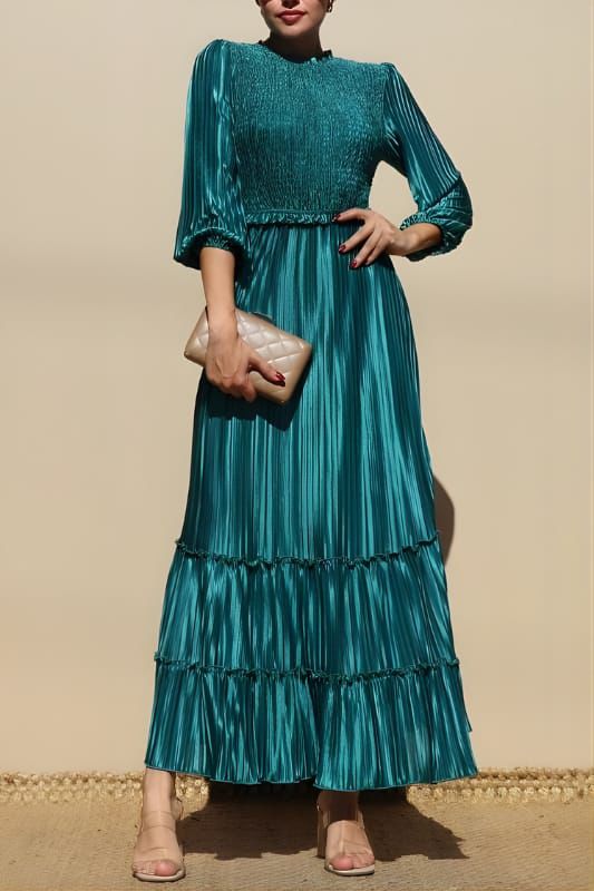 maxi vestido de seda plisada