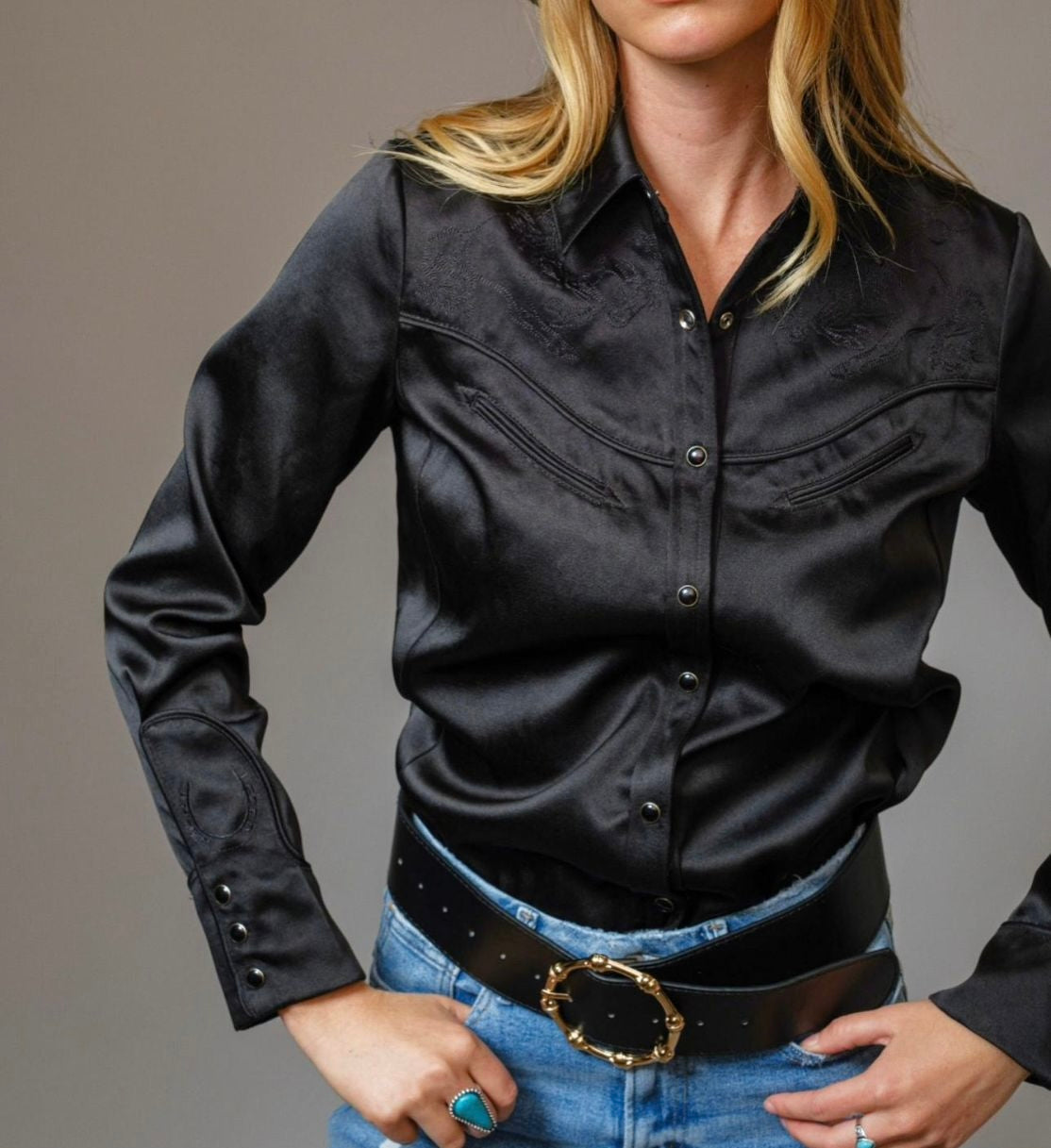 CAMISA DE SEDA CON CUELLO