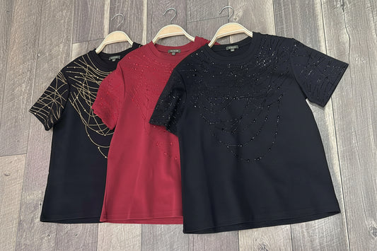 BLUSA TIPO CAMISETA CON DETALLE DE PEDRERÍA GOLD