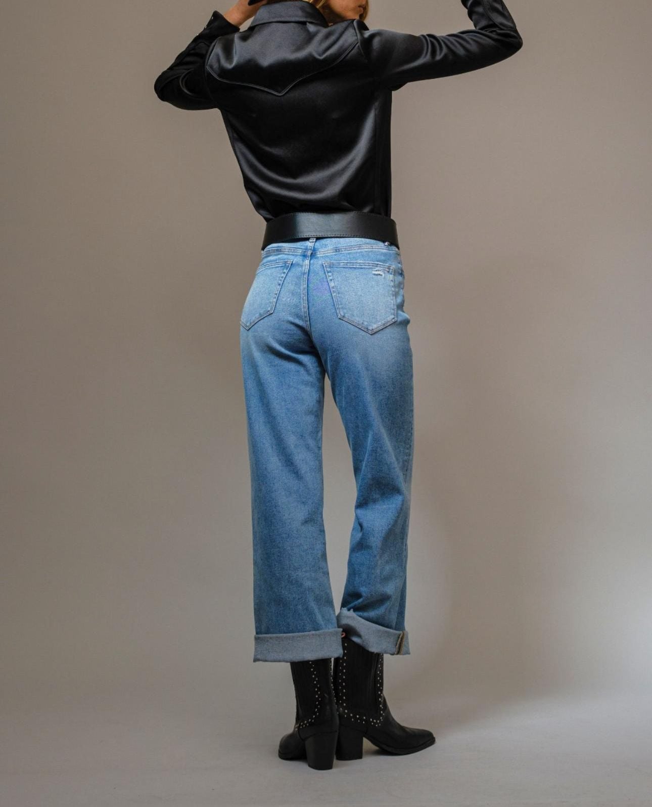 CAMISA DE SEDA CON CUELLO